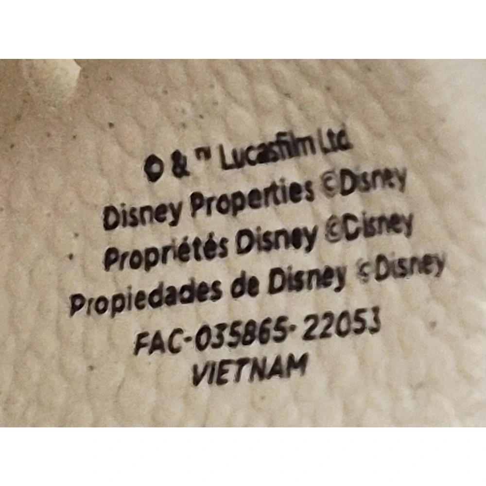 Native Disney Star Wars Grogu Jefferson Slip on Shoes Men's 7 /Women's 9 Beige